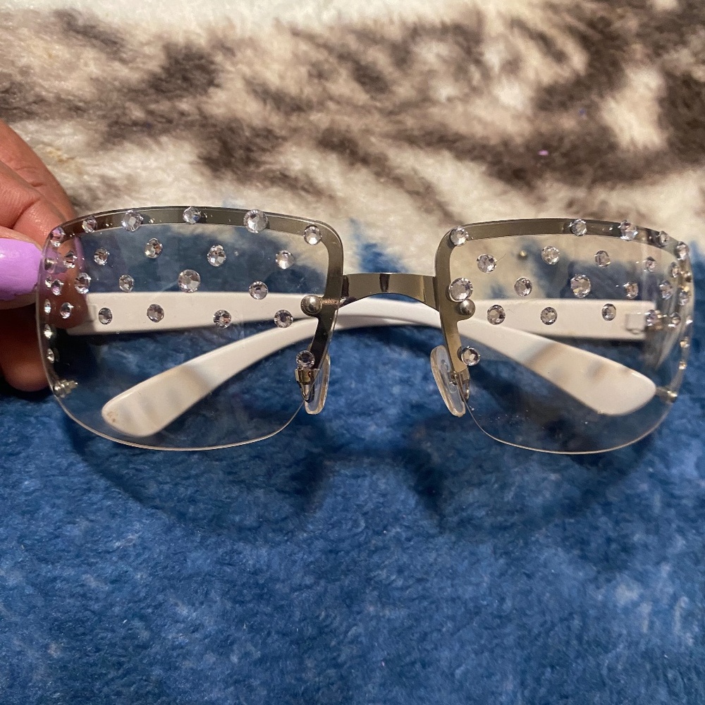 ✨ Stylish Rhinestone-Embellished Sunglasses ✨